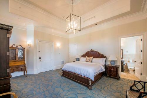 Hotel Kentucky Castle