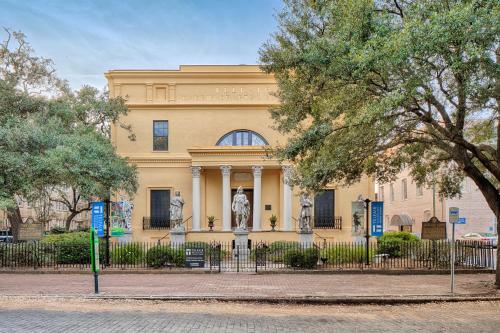 Savannah Town