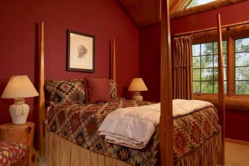 Tall Timbers Lodge