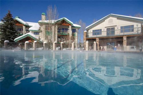 Storm Meadows Club B Condominiums - Cb420