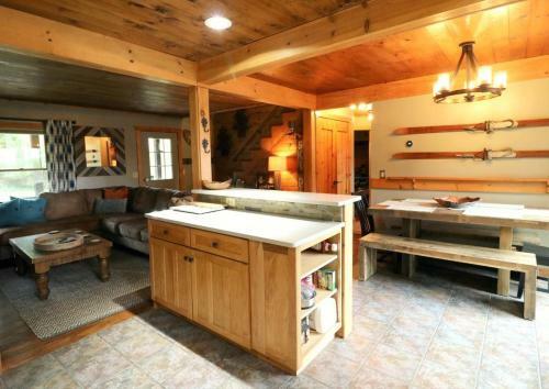 Reed Hill Cabin