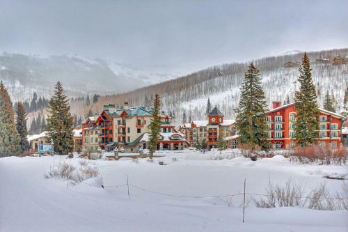 Eagle Springs East 402: Buffaloberry Suite