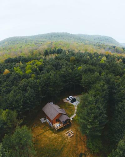Evergreen - Hocking Hills Home