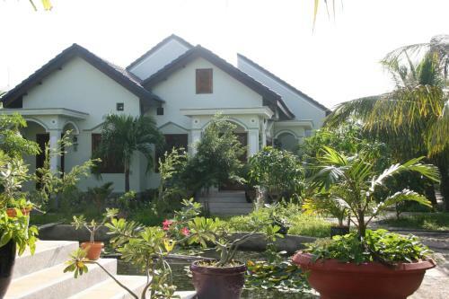 Hotel Gold Rooster Resort