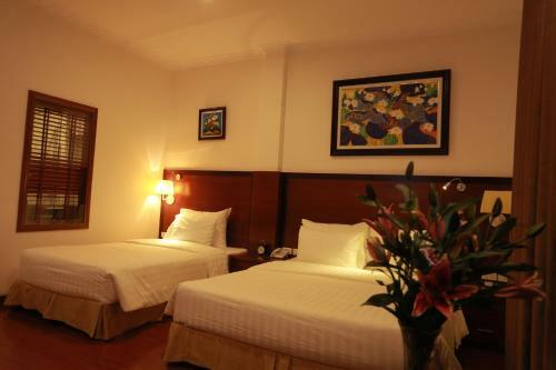 The Melbourne Hotel