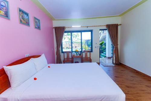 Hotel Lucky Homes