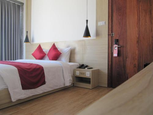 Hotel Kh�ch S?n Hi?p Y?n