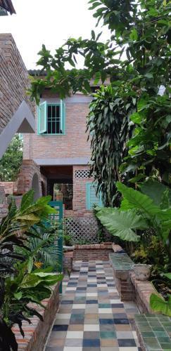 Nam Thi Holiday Home