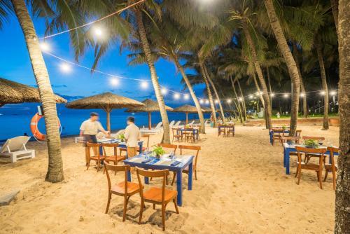 Hotel L'azure Resort And Spa
