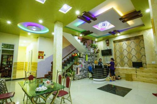 Hotel Nh� Ngh? Qu?nh Anh