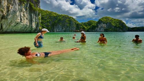 Haap Viet Travel Hotel