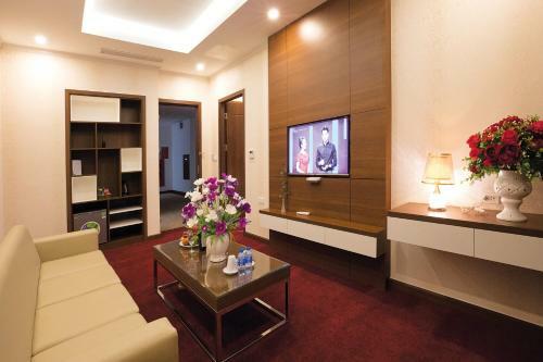 H�ng M?nh Plaza Hotel