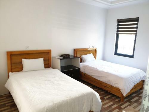 Long Hotel