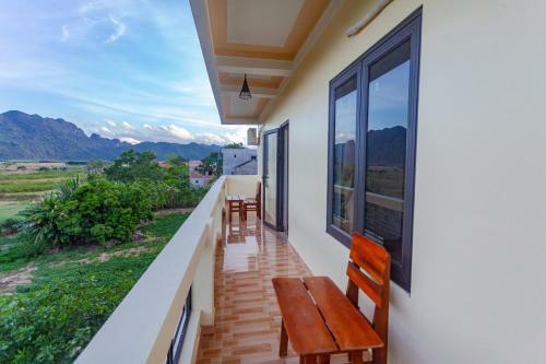 Applebee's Homestay