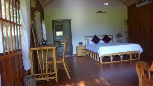 Hotel Mai Chau Sunrise Village