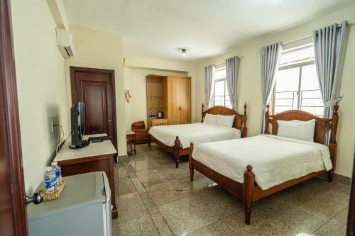 Duc Long Gia Lai Hotels & Apartment