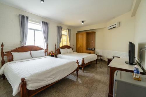 Duc Long Gia Lai Hotels & Apartment