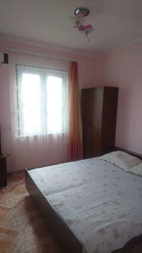 Hostal Guest House Sayat-nova 35