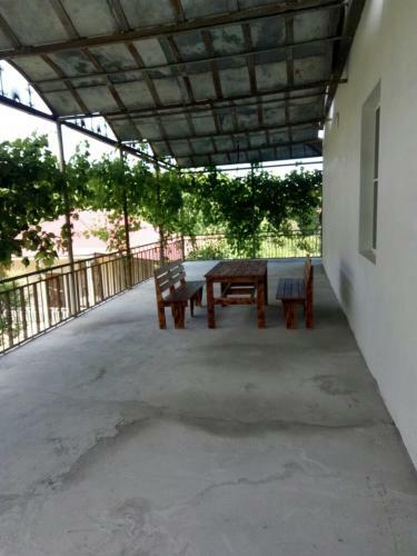 Hostal Guest House San Tina