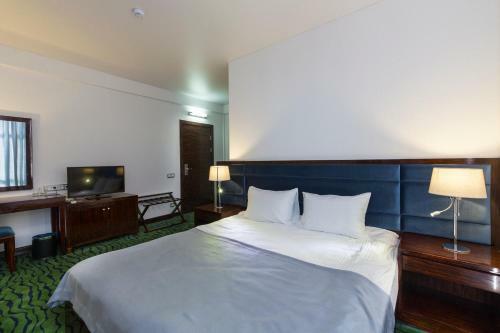 Sunrise Garden Hotel 3*