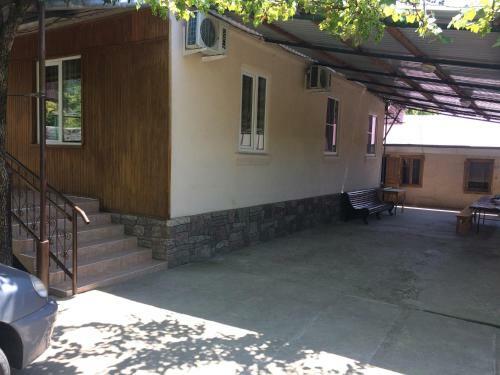 Hostal Guest House Daduka