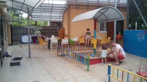 Hostal Guest House Barhatniy Sezon