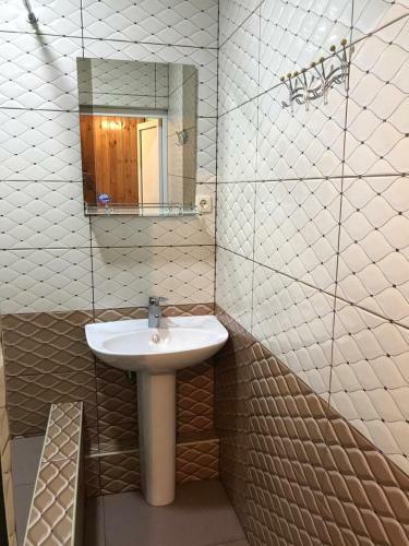 Hostal Guesthouse On Sovhoznaya 18
