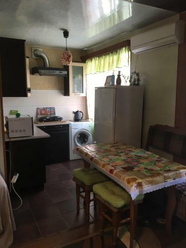 Apartment On Lakoba 112