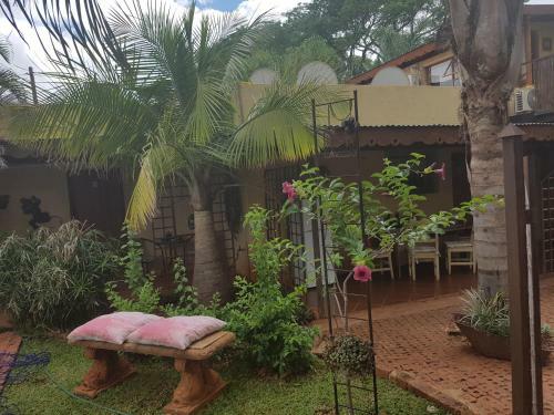 Hostal Africas Eden Guesthouse