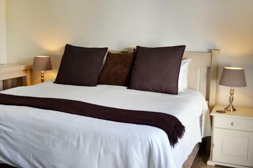 Hostal 96 On Bree Guesthouse