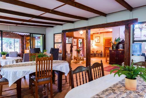 Biweda Nguni Lodge And B&B