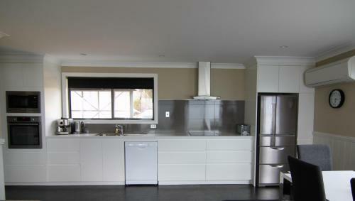 Sea Eagle Cottage