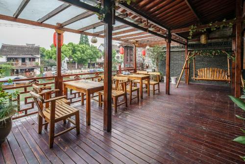 Guanshuiyi River Side Apartment