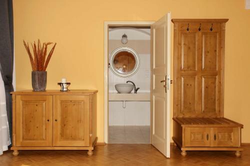 Hostal Z�mek Libou?