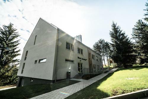 Hotel Mon�nec Nov� Javorka