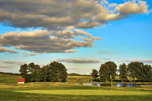 Hotel Golf Resort ?esk� L�pa