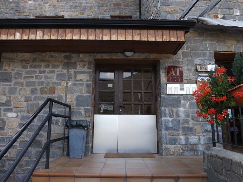 Apartamentos Roca Nevada Resort