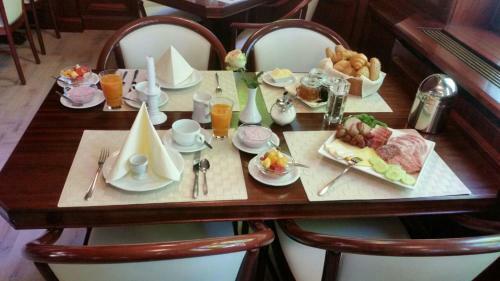 Bed & Breakfast Hotel Waldschl��chen