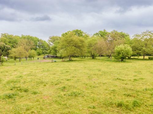 Comfortable Cottage In Champsac Near Forest