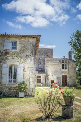Bed & Breakfast Chateau De Champdolent