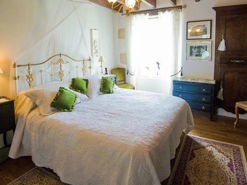 Charming Mansion In La Foret-de-tesse With Pool