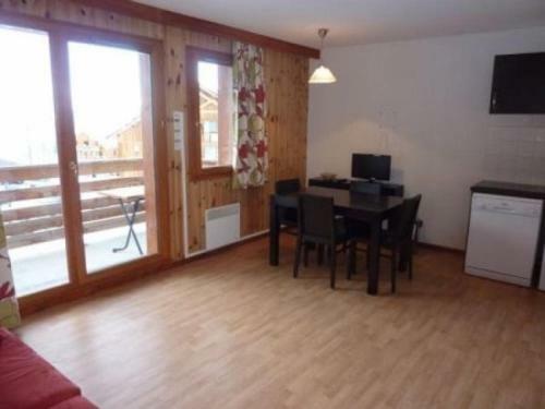 Apartment La Combe D Or