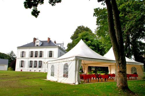 Hotel Logis Hostellerie Le Chatel Nangis