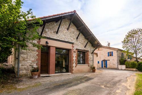 Montels Villa Sleeps 12 Pool Wifi