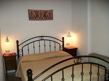 Agroturismo Su Leunaxiu