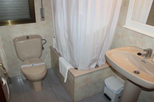Hostal Los Ma�os