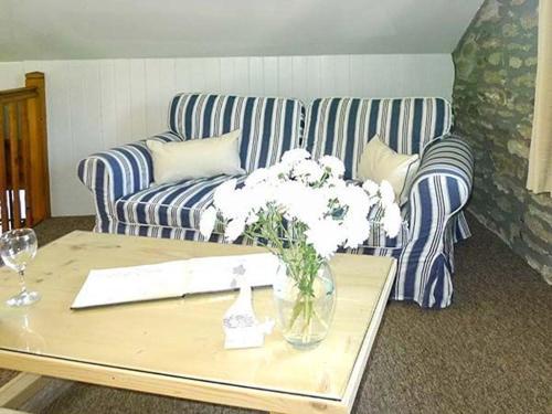 Dove Cottage, Camelford