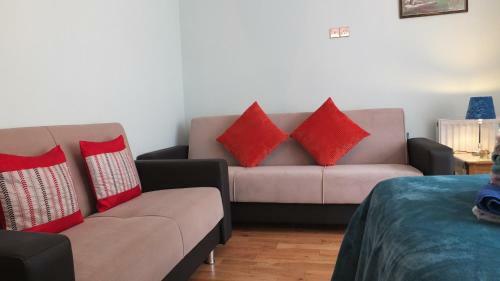 Hostal Welcome Inn Residence & Suites