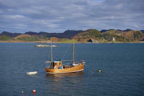 Crinan Hotel