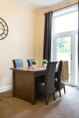 Lomond Serviced Apartments- Hydro House